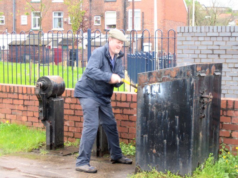 The first lock, what a tough one! (didn't spot 2nd winder)