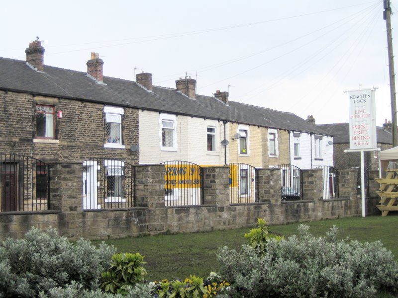 Cottages near Roaches Lock