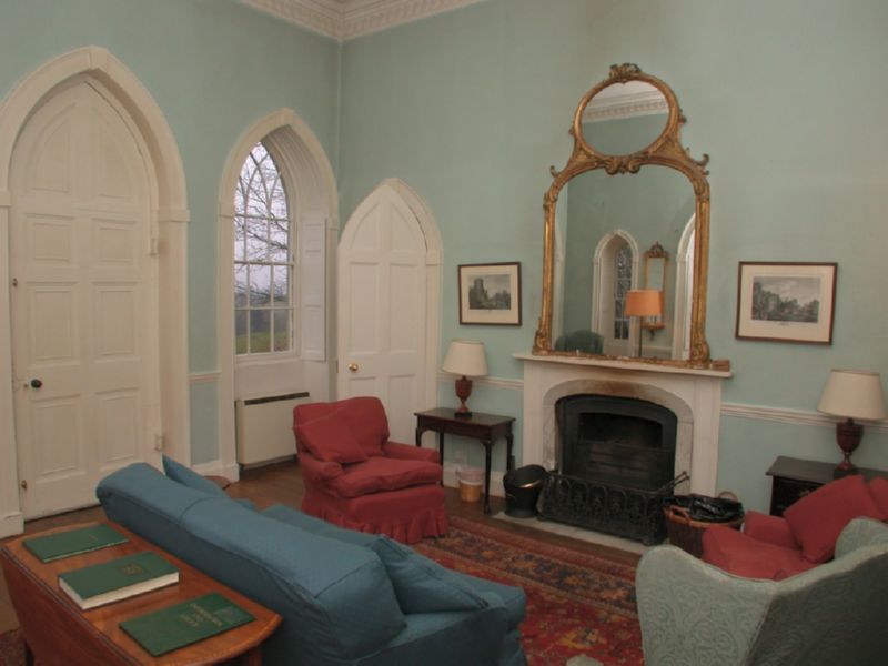 The Lounge (looking to dining room)