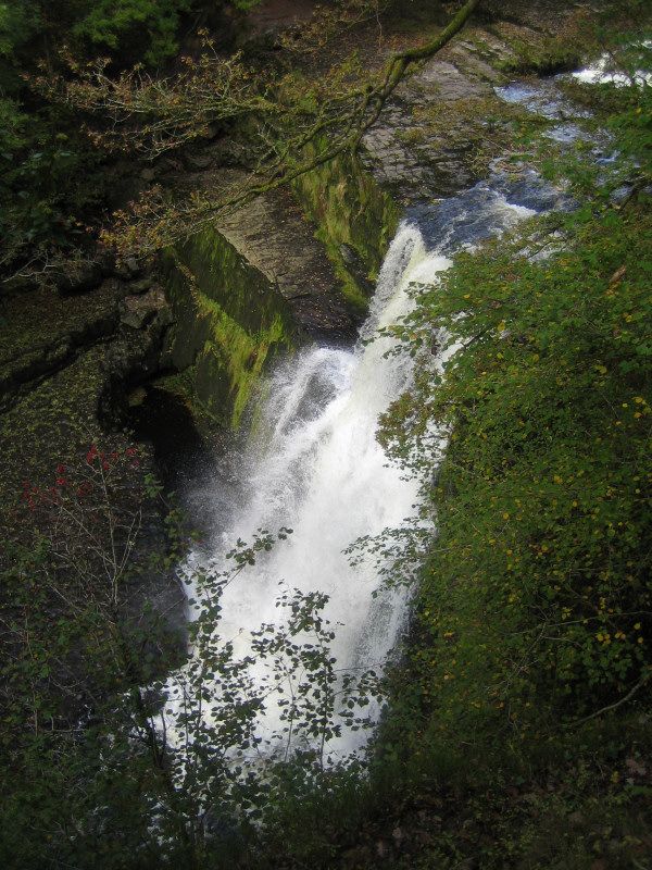 Sgwd Clun-Gwyn from above